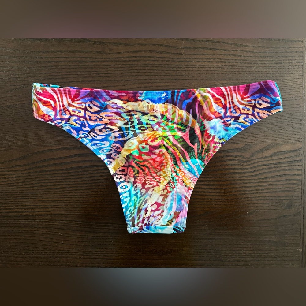 *Closet clear out* NWT HEAVEN sz 10/M bikini bottom